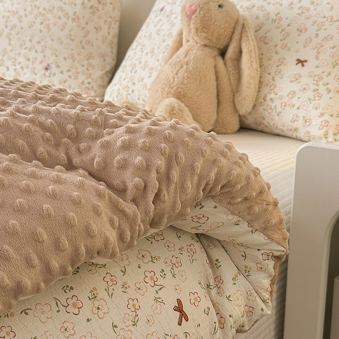 91家纺网 家纺一手货源 找家纺 丝芙妮家居（原乐视家纺） 2025新款云感棉豆豆被春秋被冬被被子被芯 漫花