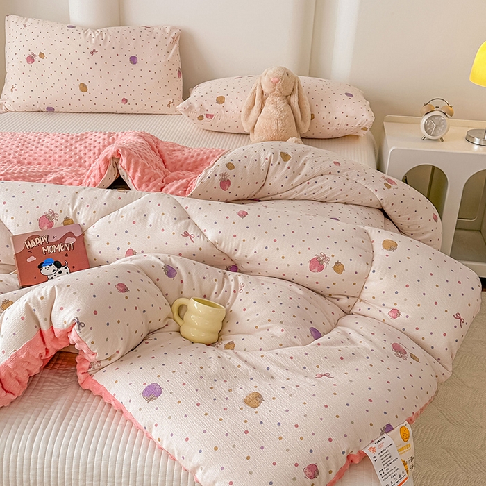 91家纺网 家纺一手货源 找家纺 丝芙妮家居（原乐视家纺） 2025新款云感棉豆豆被春秋被冬被被子被芯 草莓微甜