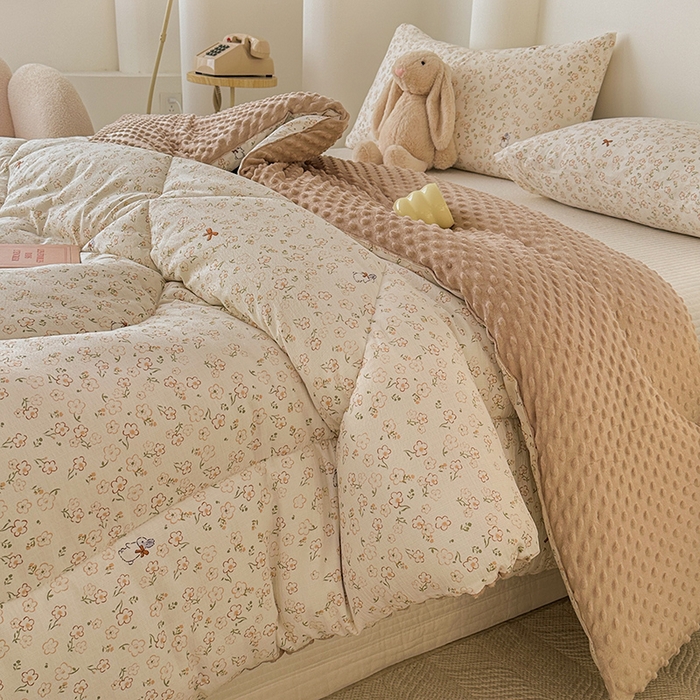 91家纺网 家纺一手货源 找家纺 丝芙妮家居（原乐视家纺） 2025新款云感棉豆豆被春秋被冬被被子被芯 漫花