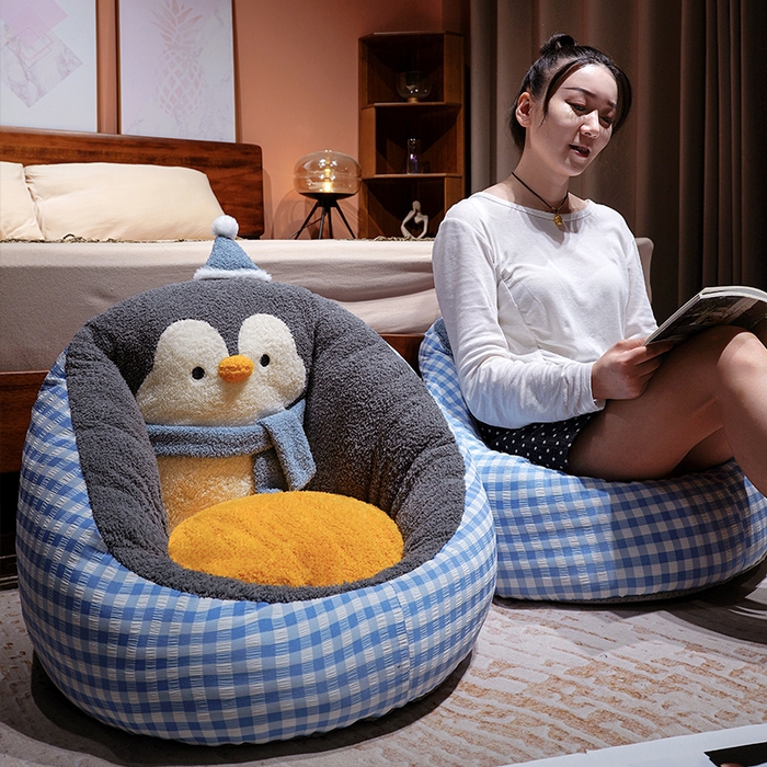 91家纺网 家纺一手货源 找家纺 仟亿莱 2025新款INS企鹅蒲团坐垫 灰色企鹅