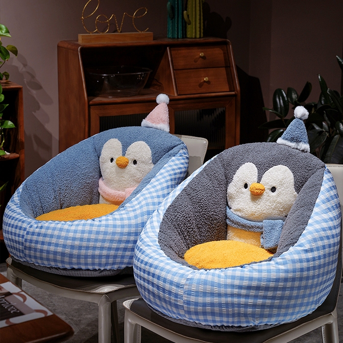 91家纺网 家纺一手货源 找家纺 仟亿莱 2025新款INS企鹅蒲团坐垫 蓝色企鹅