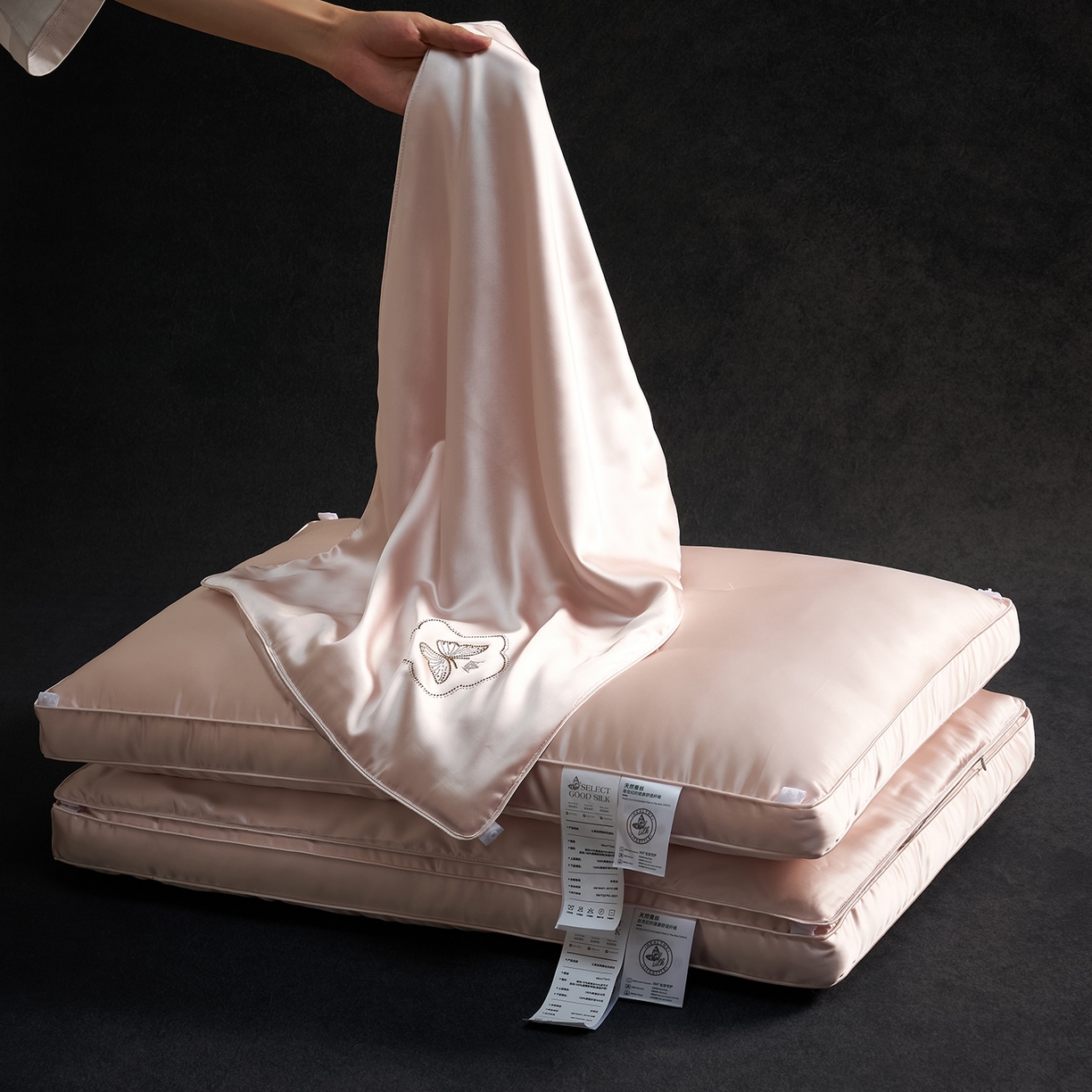 91家纺网 家纺一手货源 找家纺 乐可 2025新款七星丝润蚕丝双层枕枕头枕芯 七星蚕丝双层枕-粉