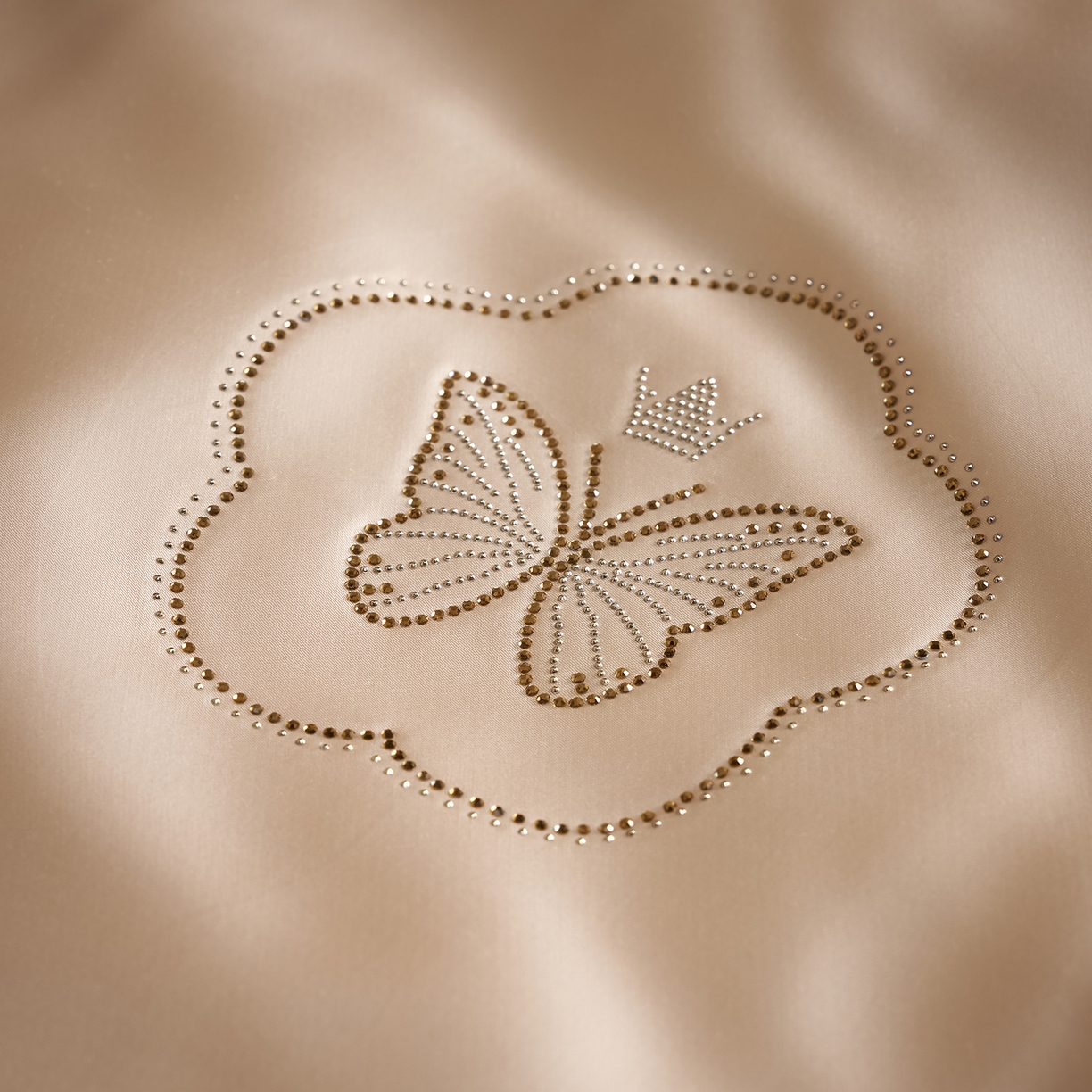 91家纺网 家纺一手货源 找家纺 乐可 2025新款七星丝润蚕丝双层枕枕头枕芯 七星蚕丝双层枕-香槟