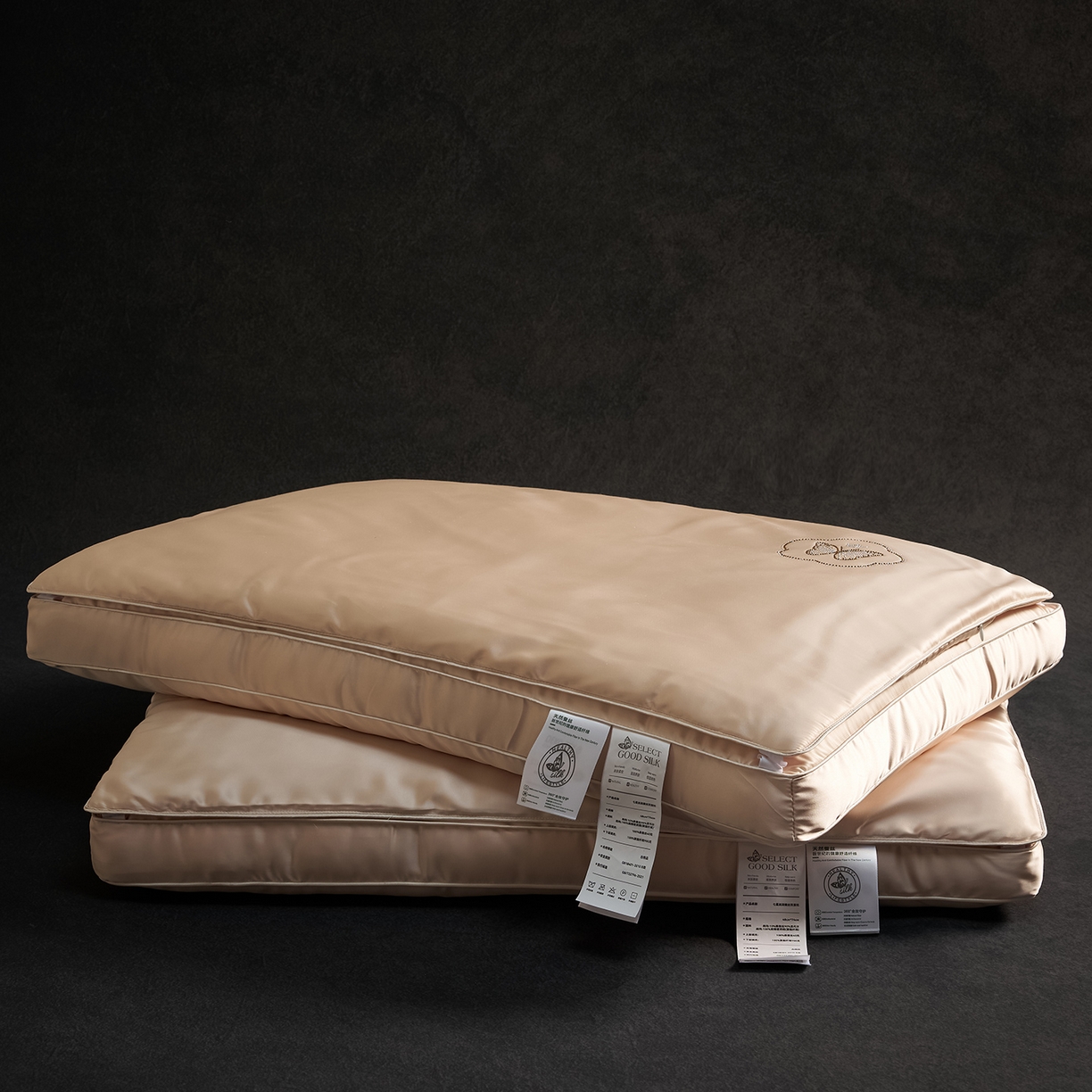 91家纺网 家纺一手货源 找家纺 乐可 2025新款七星丝润蚕丝双层枕枕头枕芯 七星蚕丝双层枕-香槟