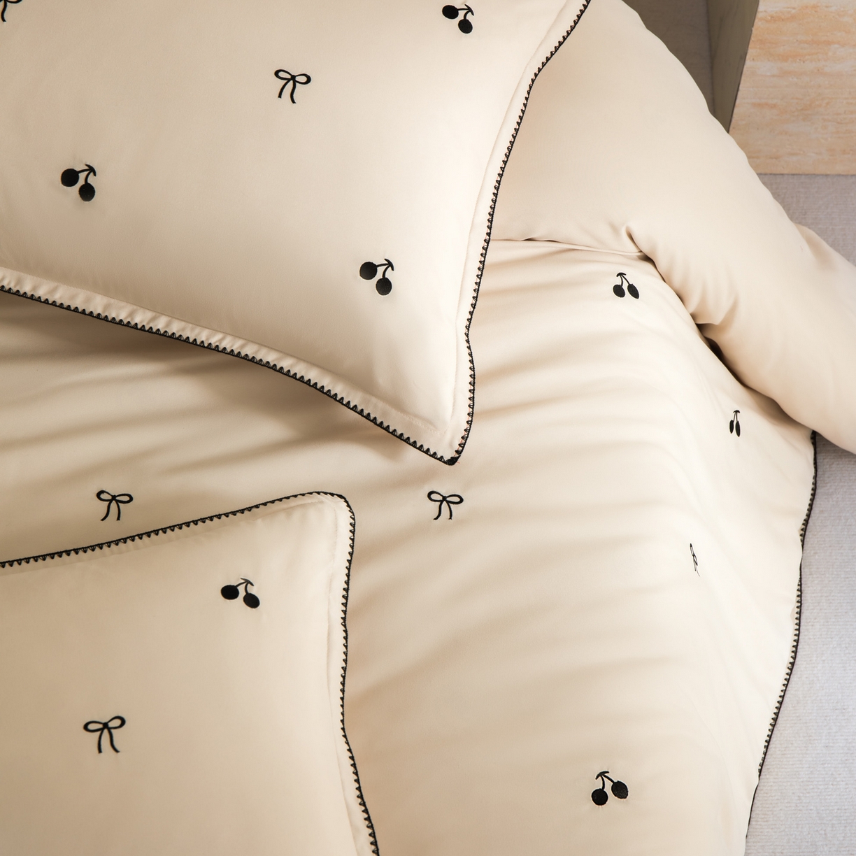 91家纺网 家纺一手货源 找家纺 花愿（原花纪） 2025新款水洗棉刺绣三角针四件套系列-芭提雅 芭提雅-梧桐杏