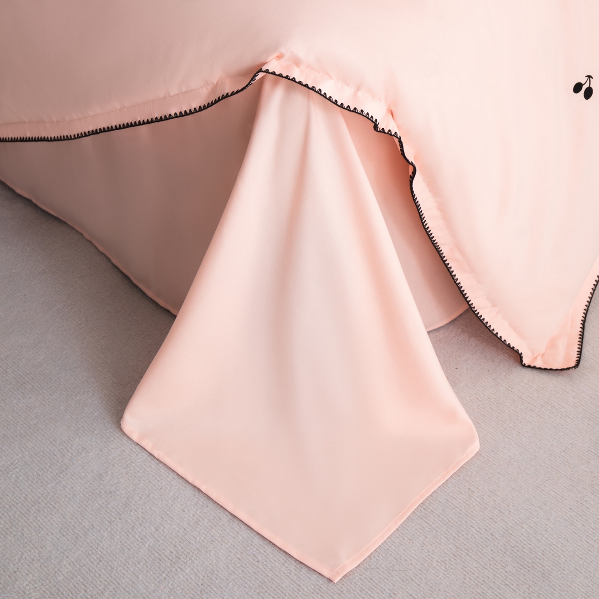 91家纺网 家纺一手货源 找家纺 花愿（原花纪） 2025新款水洗棉刺绣三角针四件套系列-芭提雅 芭提雅-樱花粉