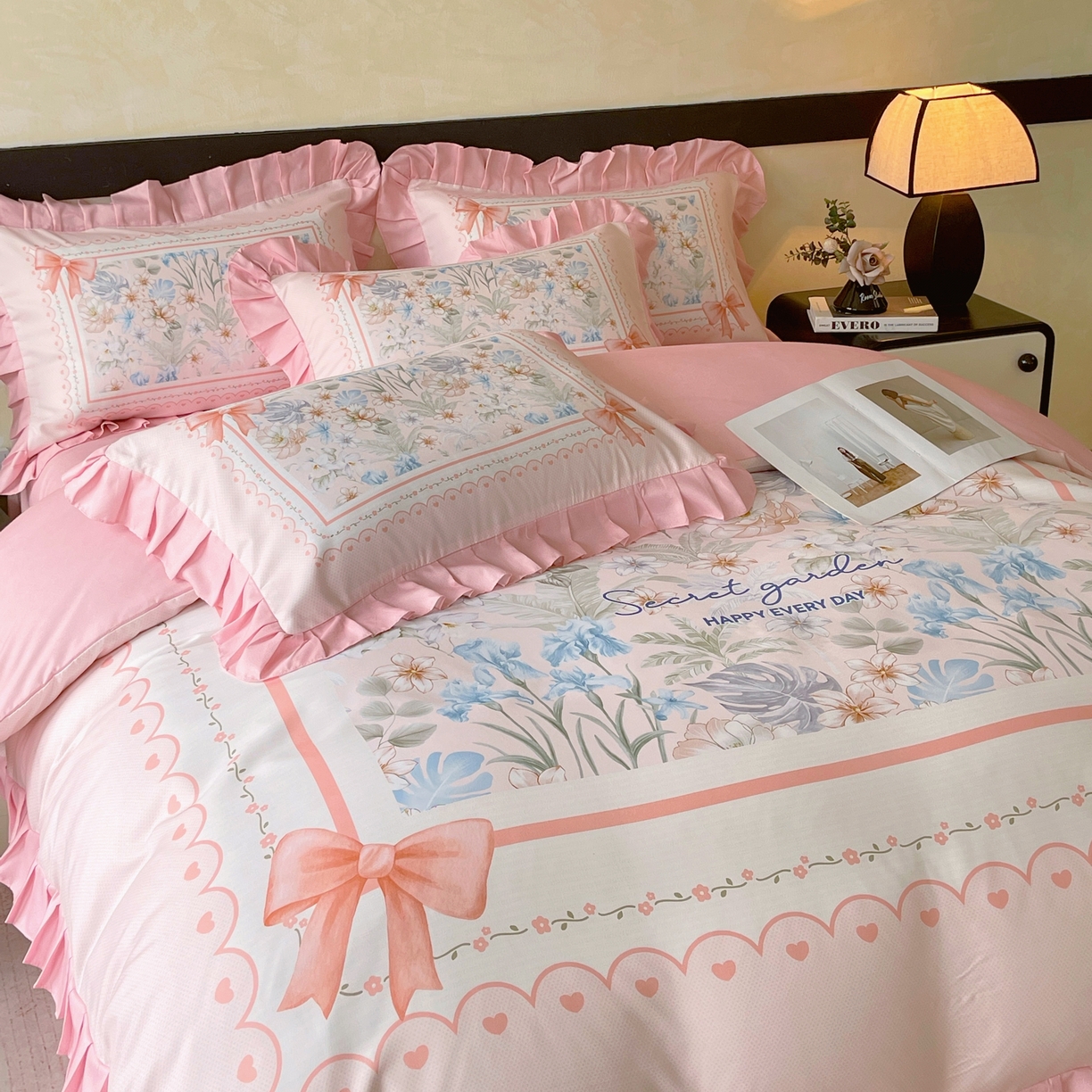 91家纺网 家纺一手货源 找家纺 大麦乐田 2025新款加厚磨毛植物羊绒韩版四件套 甜蜜佳人 玉