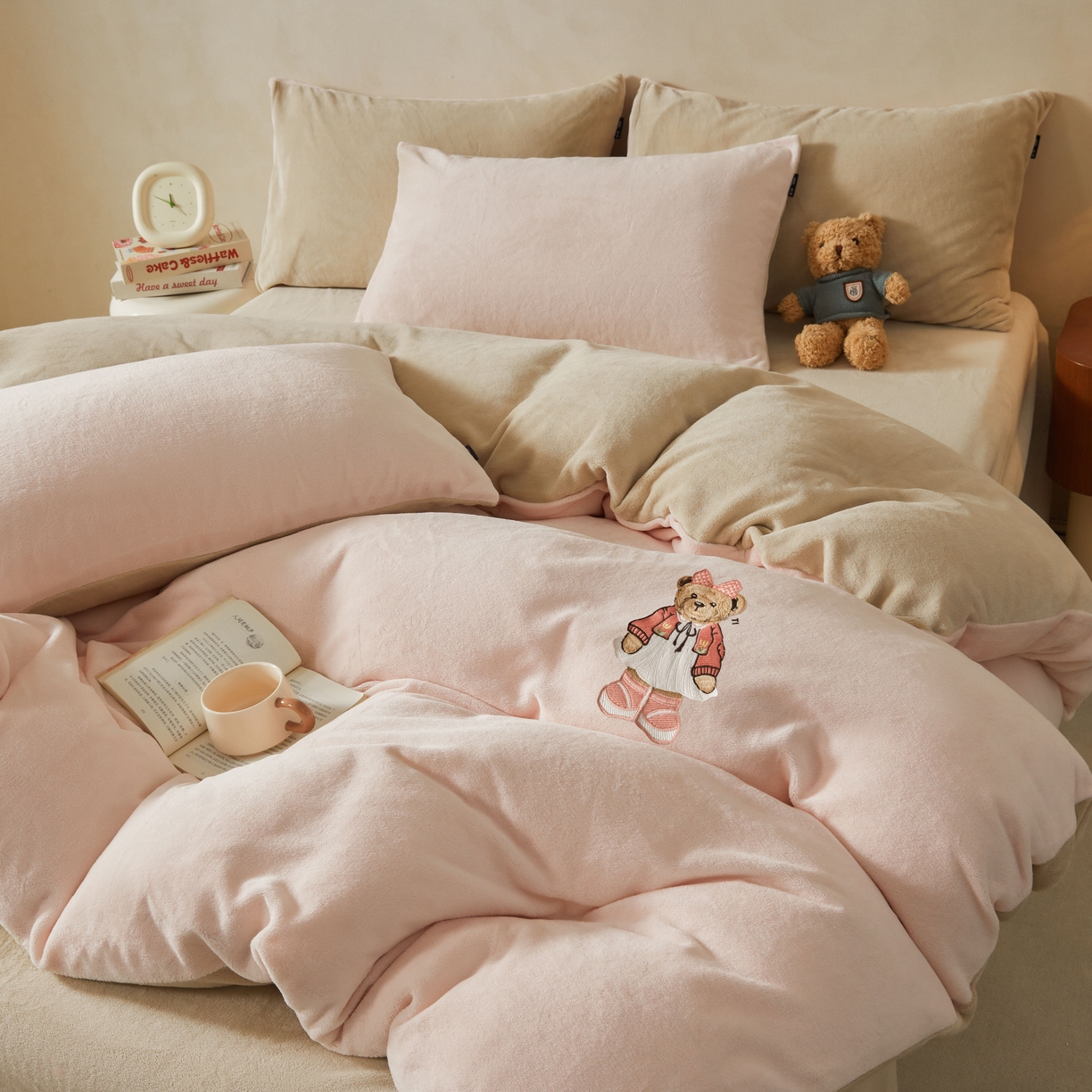 91家纺网 家纺一手货源 找家纺 （总）尚品本色 2025新款牛奶绒绣花四件套