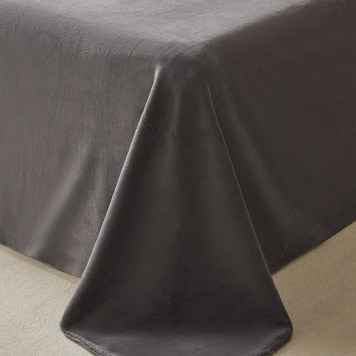 91家纺网 家纺一手货源 找家纺 尚品本色 2025新款牛奶绒绣花四件套 香芋紫+神秘灰