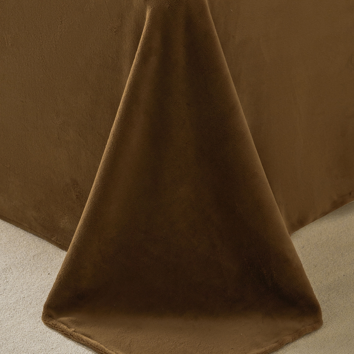 91家纺网 家纺一手货源 找家纺 尚品本色 2025新款牛奶绒绣花四件套 杏仁色+可可色