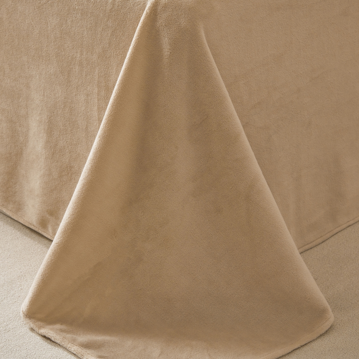 91家纺网 家纺一手货源 找家纺 泰迪爱兰Teddy ISLAND 2025新款牛奶绒绣花四件套 可可色+杏仁色