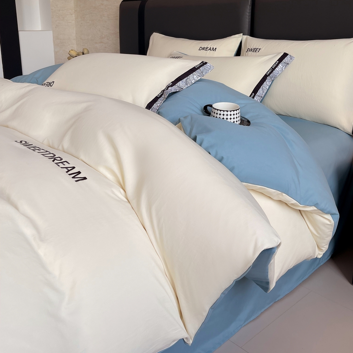 91家纺网 家纺一手货源 找家纺 大麦乐田 2025新款法式轻奢碳素刺绣磨毛四件套-北欧风情 北欧风情 奶白兰