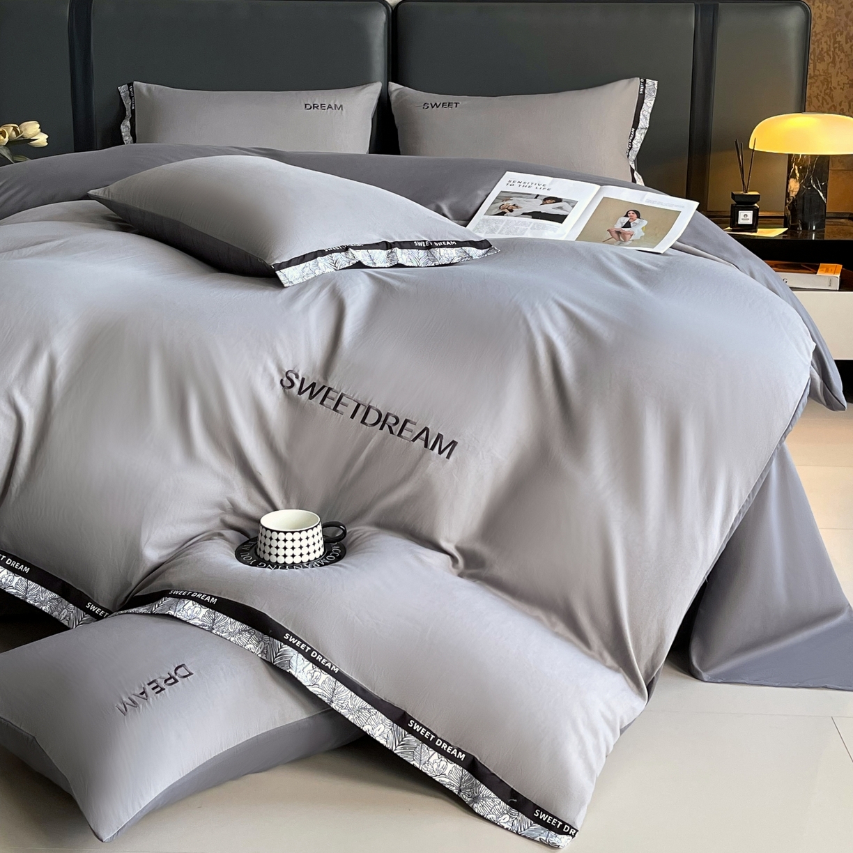 91家纺网 家纺一手货源 找家纺 大麦乐田 2025新款法式轻奢碳素刺绣磨毛四件套-北欧风情 北欧风情 绅士灰