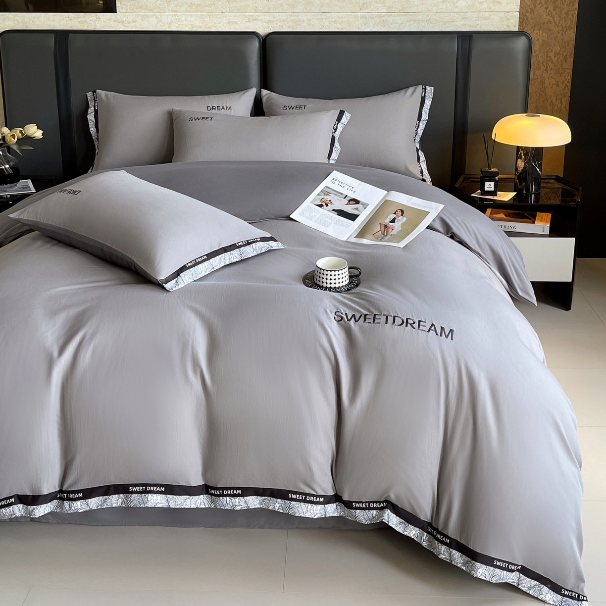 91家纺网 家纺一手货源 找家纺 大麦乐田 2025新款法式轻奢碳素刺绣磨毛四件套-北欧风情 北欧风情 绅士灰