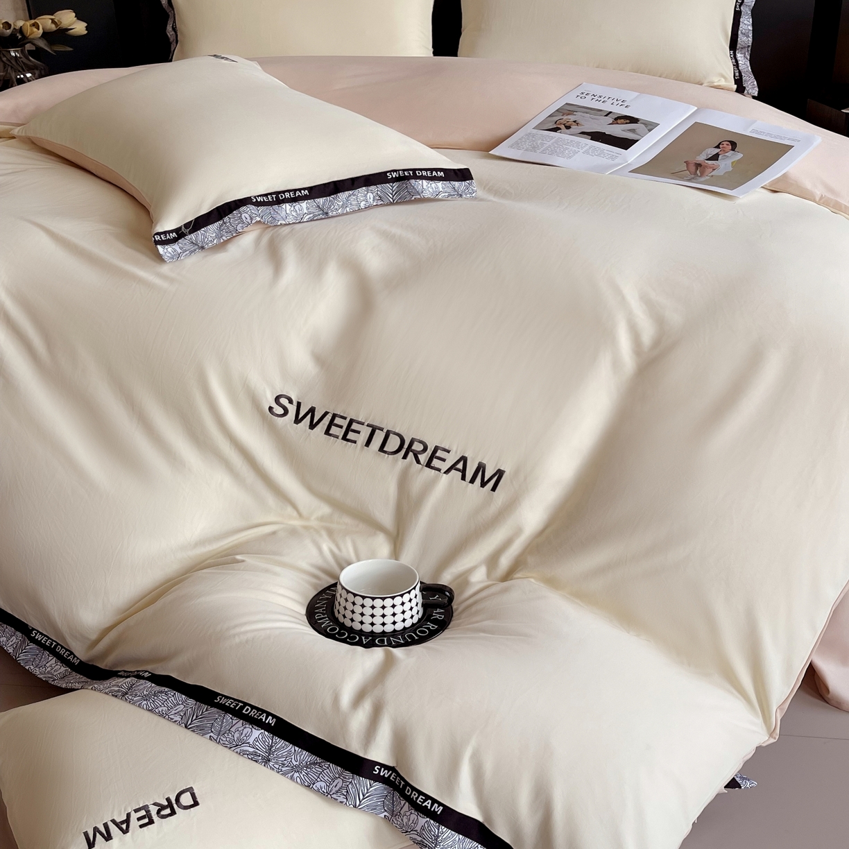 91家纺网 家纺一手货源 找家纺 大麦乐田 2025新款法式轻奢碳素刺绣磨毛四件套-北欧风情 北欧风情 奶白咖