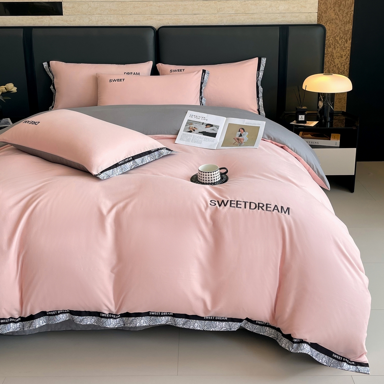 91家纺网 家纺一手货源 找家纺 大麦乐田 2025新款法式轻奢碳素刺绣磨毛四件套-北欧风情 北欧风情 香粉玉