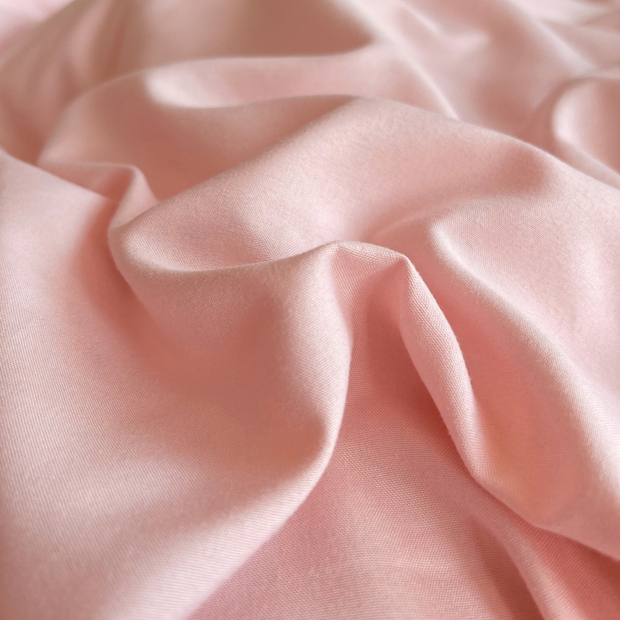 91家纺网 家纺一手货源 找家纺 大麦乐田 2025新款法式轻奢碳素刺绣磨毛四件套-北欧风情 北欧风情 香粉玉