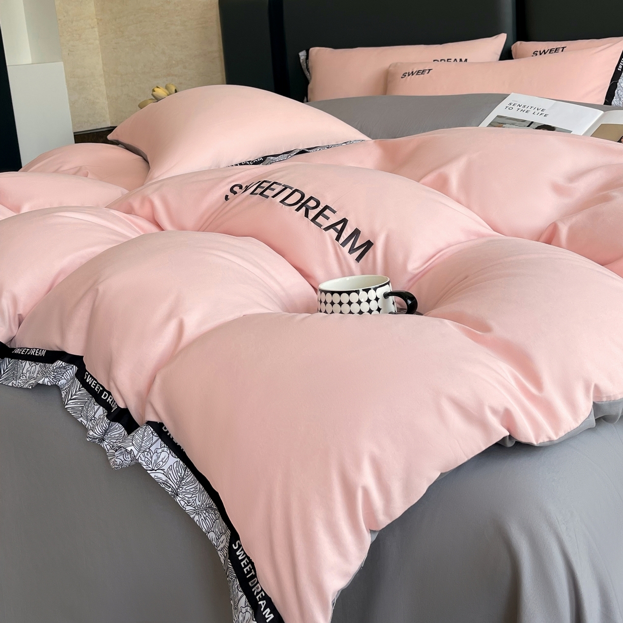 91家纺网 家纺一手货源 找家纺 大麦乐田 2025新款法式轻奢碳素刺绣磨毛四件套-北欧风情 北欧风情 香粉玉