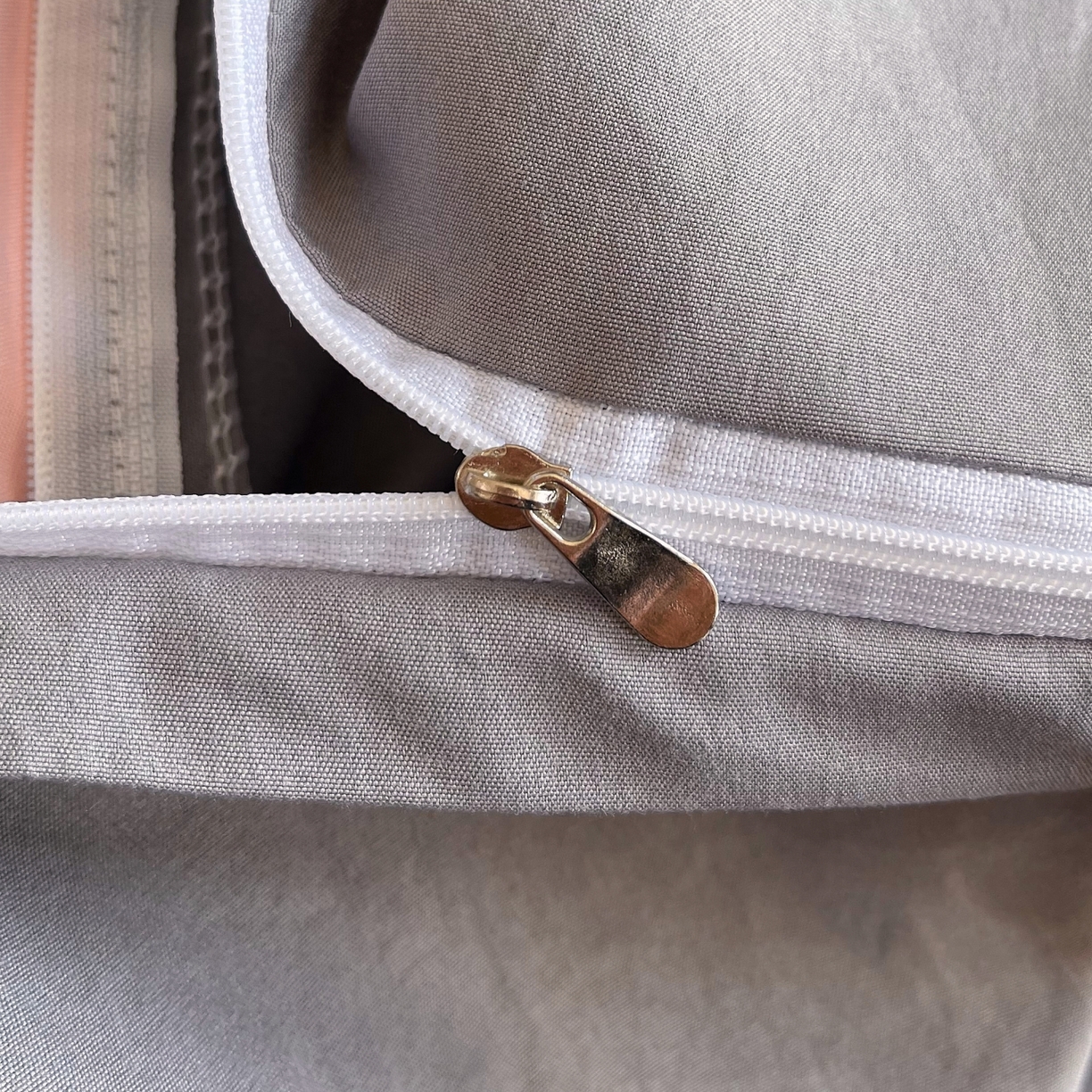 91家纺网 家纺一手货源 找家纺 大麦乐田 2025新款法式轻奢碳素刺绣磨毛四件套-北欧风情 北欧风情 香粉玉