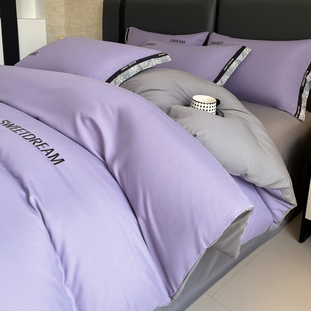 91家纺网 家纺一手货源 找家纺 大麦乐田 2025新款法式轻奢碳素刺绣磨毛四件套-北欧风情 北欧风情 梦幻紫