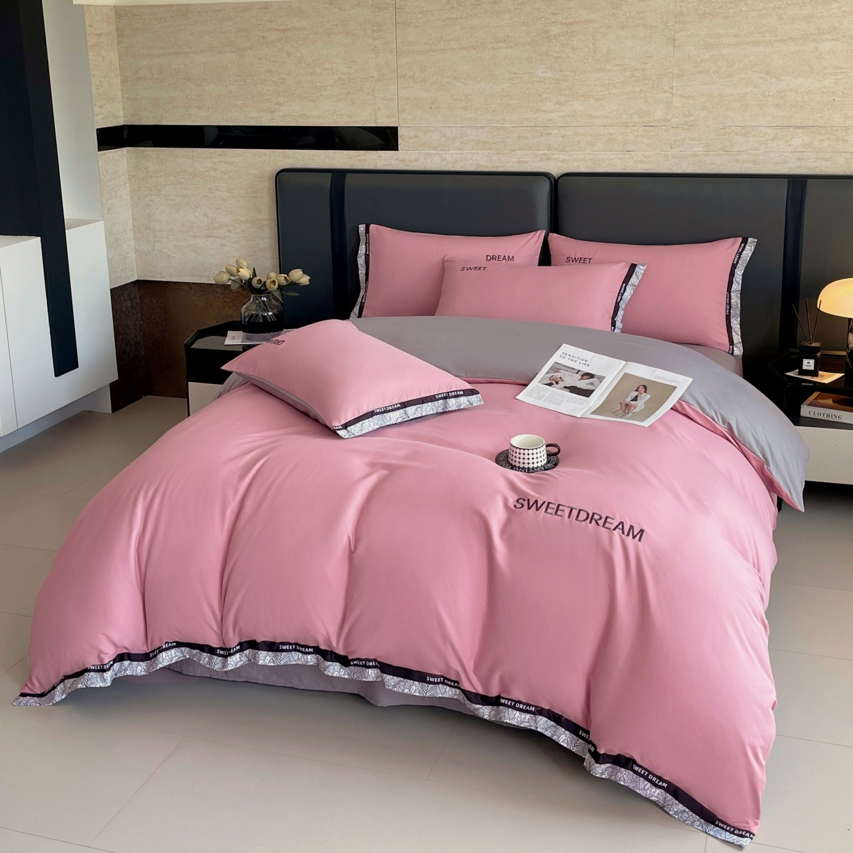 91家纺网 家纺一手货源 找家纺 大麦乐田 2025新款法式轻奢碳素刺绣磨毛四件套-北欧风情 北欧风情 红粉