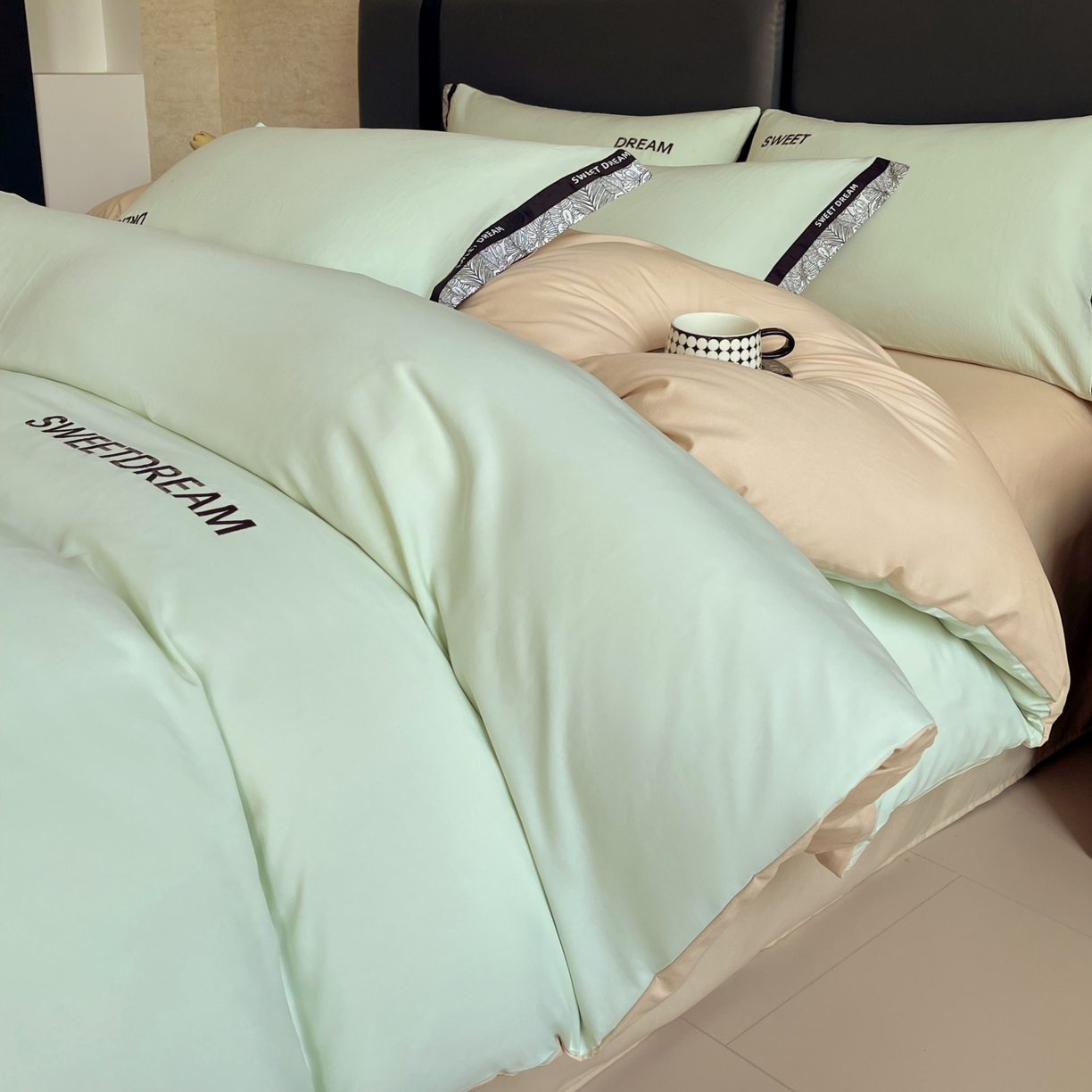 91家纺网 家纺一手货源 找家纺 大麦乐田 2025新款法式轻奢碳素刺绣磨毛四件套-北欧风情 北欧风情 浅绿