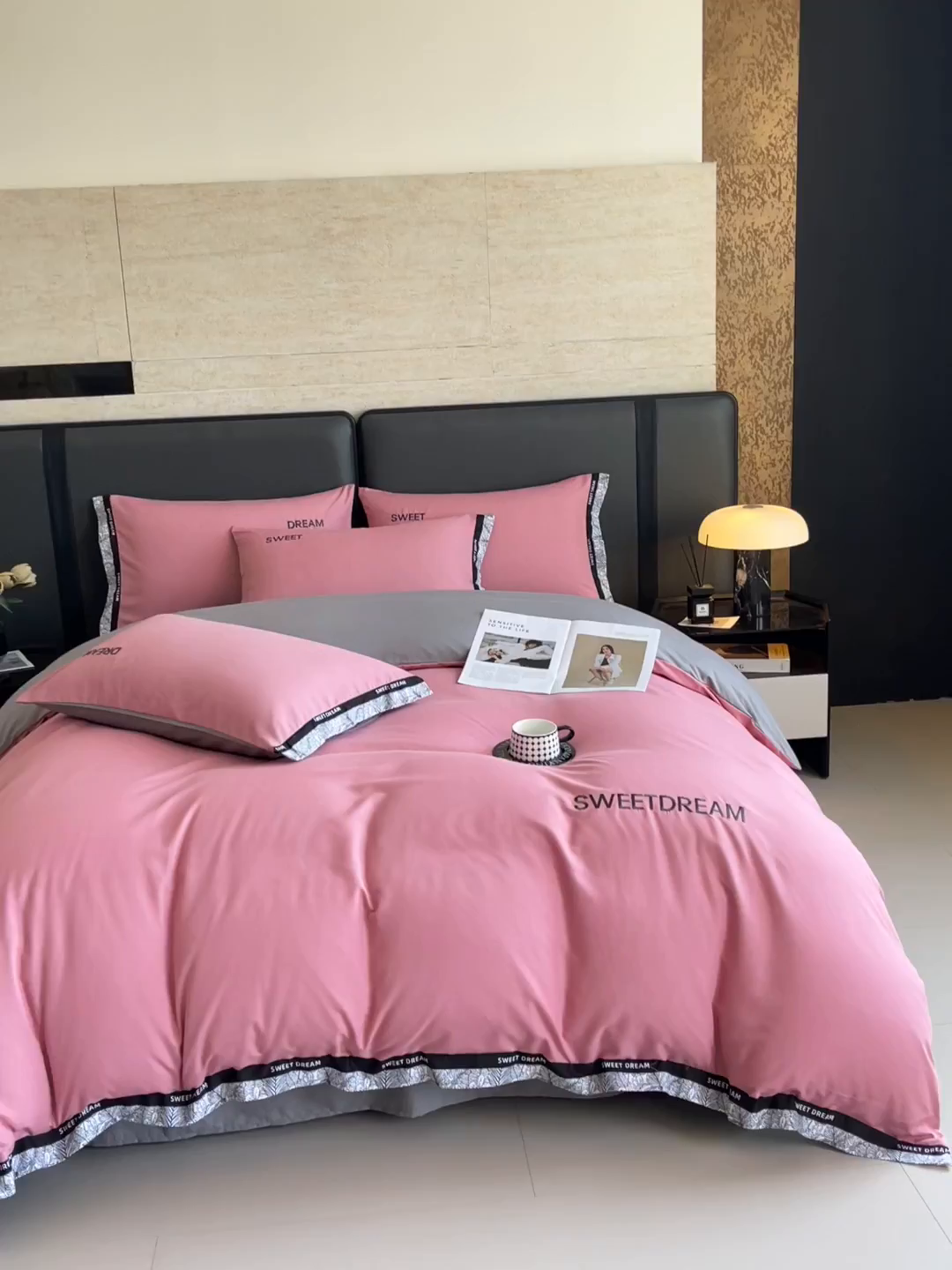 91家纺网 家纺一手货源 找家纺 大麦乐田 2025新款法式轻奢碳素刺绣磨毛四件套-北欧风情 北欧风情 红粉