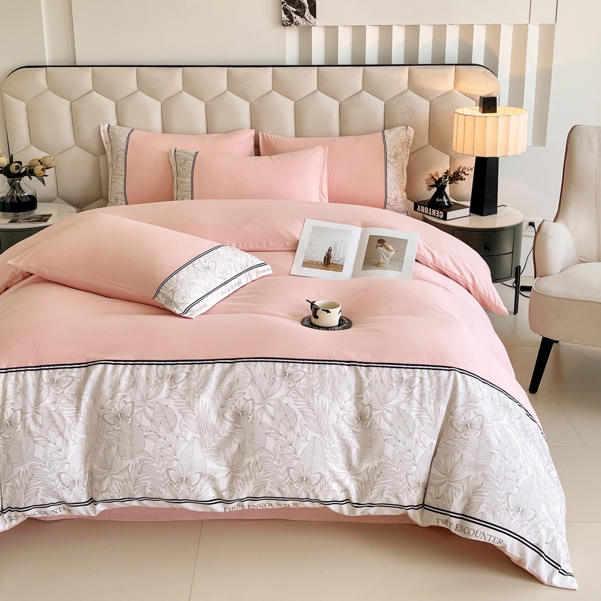 91家纺网 家纺一手货源 找家纺 大麦乐田 2025新款法式轻奢碳素磨毛四件套-卡琳娜系列 卡琳娜 粉玉