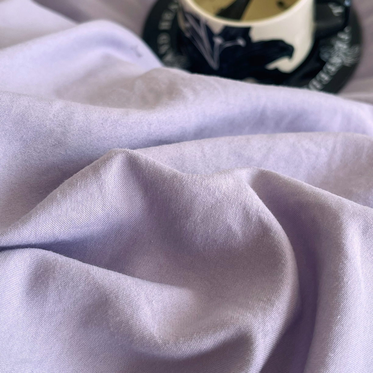 91家纺网 家纺一手货源 找家纺 大麦乐田 2025新款法式轻奢碳素磨毛四件套-卡琳娜系列 卡琳娜 紫灰