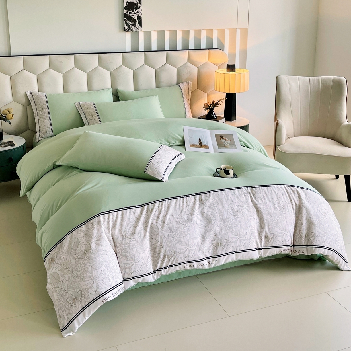 91家纺网 家纺一手货源 找家纺 大麦乐田 2025新款法式轻奢碳素磨毛四件套-卡琳娜系列 卡琳娜 奶茶绿