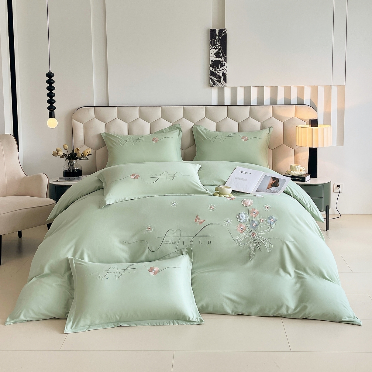 91家纺网 家纺一手货源 找家纺 大麦乐田 2025新款四季亲肤磨毛立体花刺绣工艺款四件套-花香蝶舞 花香蝶舞-奶茶绿