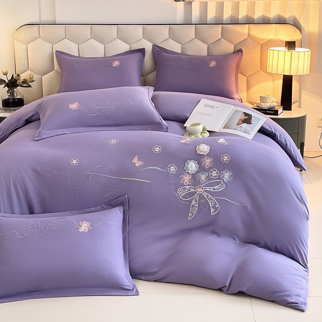 91家纺网 家纺一手货源 找家纺 （总）大麦乐田 2025新款四季亲肤磨毛立体花刺绣工艺款四件套-花香蝶舞