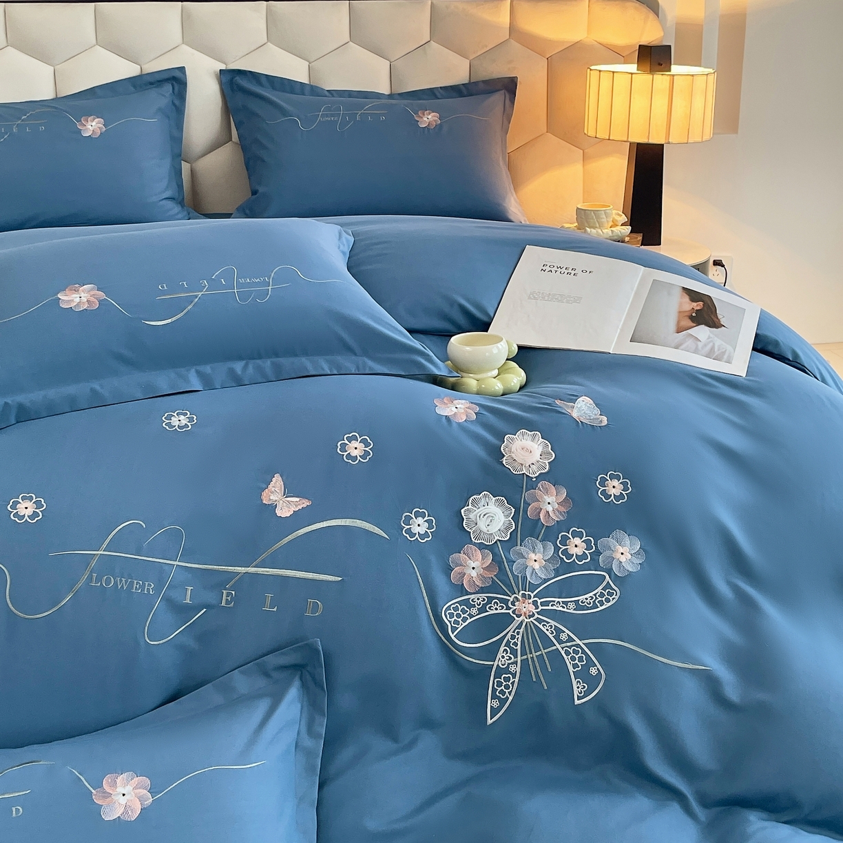 91家纺网 家纺一手货源 找家纺 大麦乐田 2025新款四季亲肤磨毛立体花刺绣工艺款四件套-花香蝶舞 花香蝶舞-宾利兰