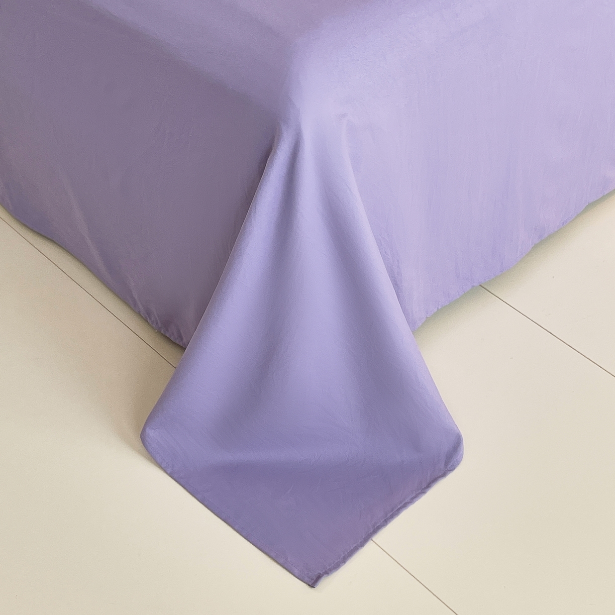 91家纺网 家纺一手货源 找家纺 大麦乐田 2025新款四季亲肤磨毛立体花刺绣工艺款四件套-花香蝶舞 花香蝶舞-梦幻紫