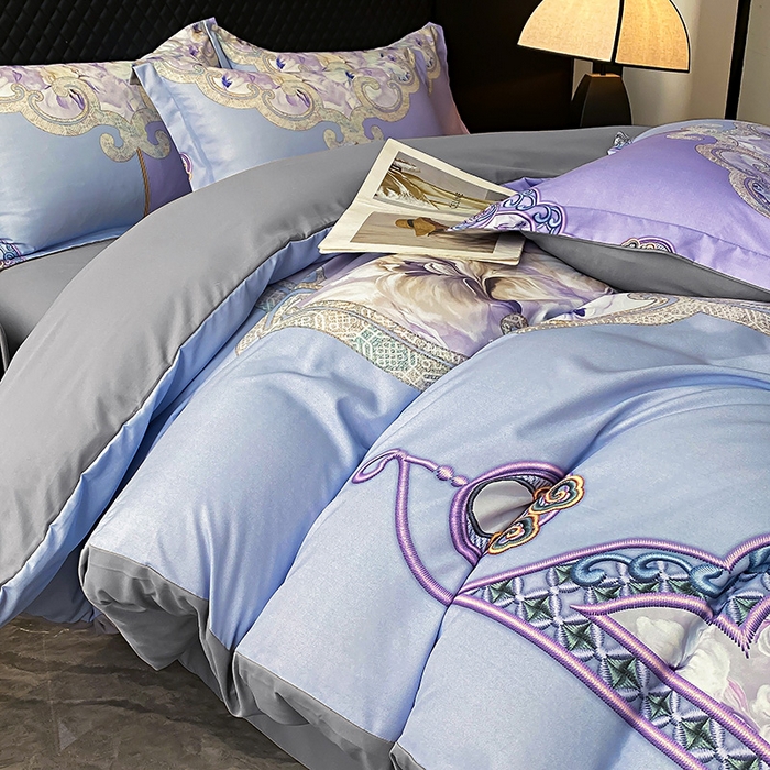 91家纺网 家纺一手货源 找家纺 大麦乐田 2025新款珍珠棉大版印花四件套 芳华-紫