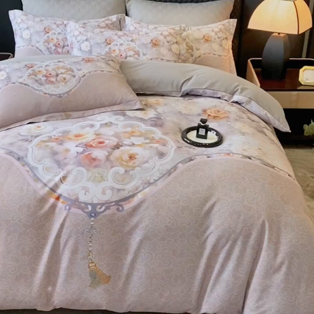 91家纺网 家纺一手货源 找家纺 大麦乐田 2025新款珍珠棉大版印花四件套 境澜-灰