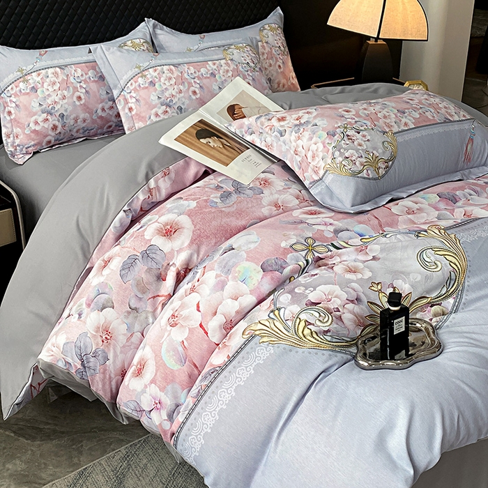 91家纺网 家纺一手货源 找家纺 大麦乐田 2025新款珍珠棉大版印花四件套 若芸-粉