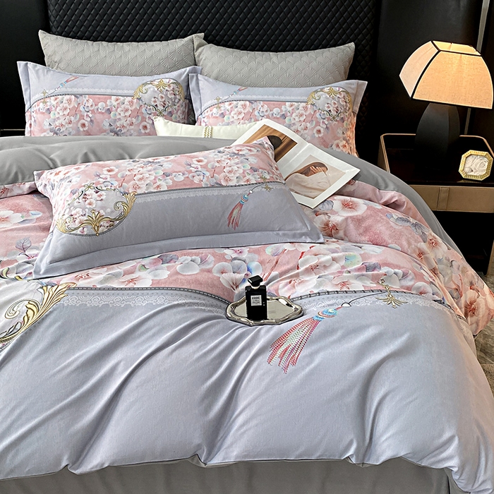 91家纺网 家纺一手货源 找家纺 大麦乐田 2025新款珍珠棉大版印花四件套 若芸-粉