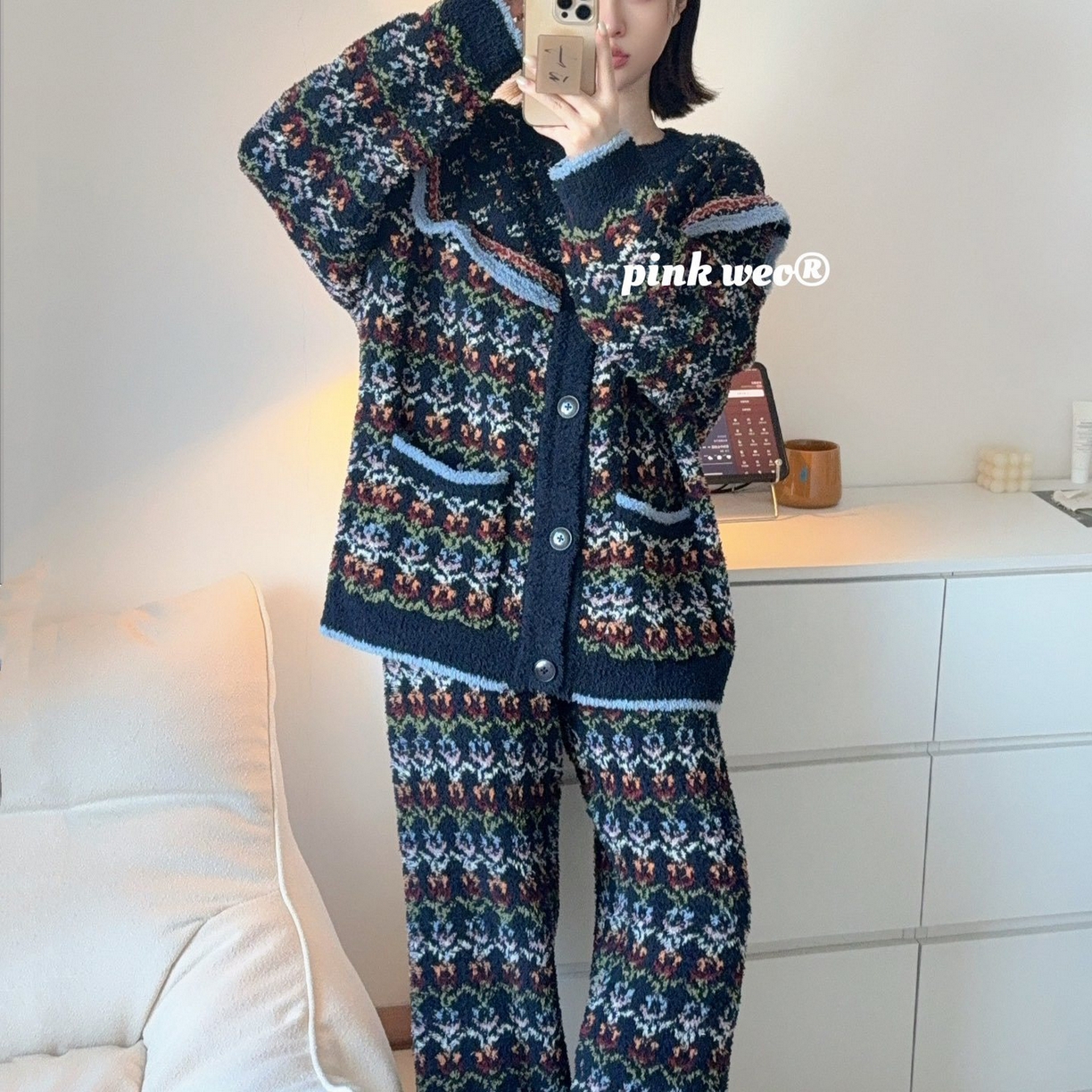 91家纺网 家纺一手货源 找家纺 （总）妍景家居生活馆 2025新款软绵绵-木耳边费尔岛开衫款