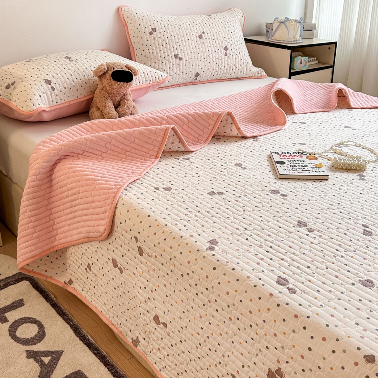 91家纺网 家纺一手货源 找家纺 （总）金梦拉家纺 2025新款A类加厚棉绒牛奶绒床盖系列三件套