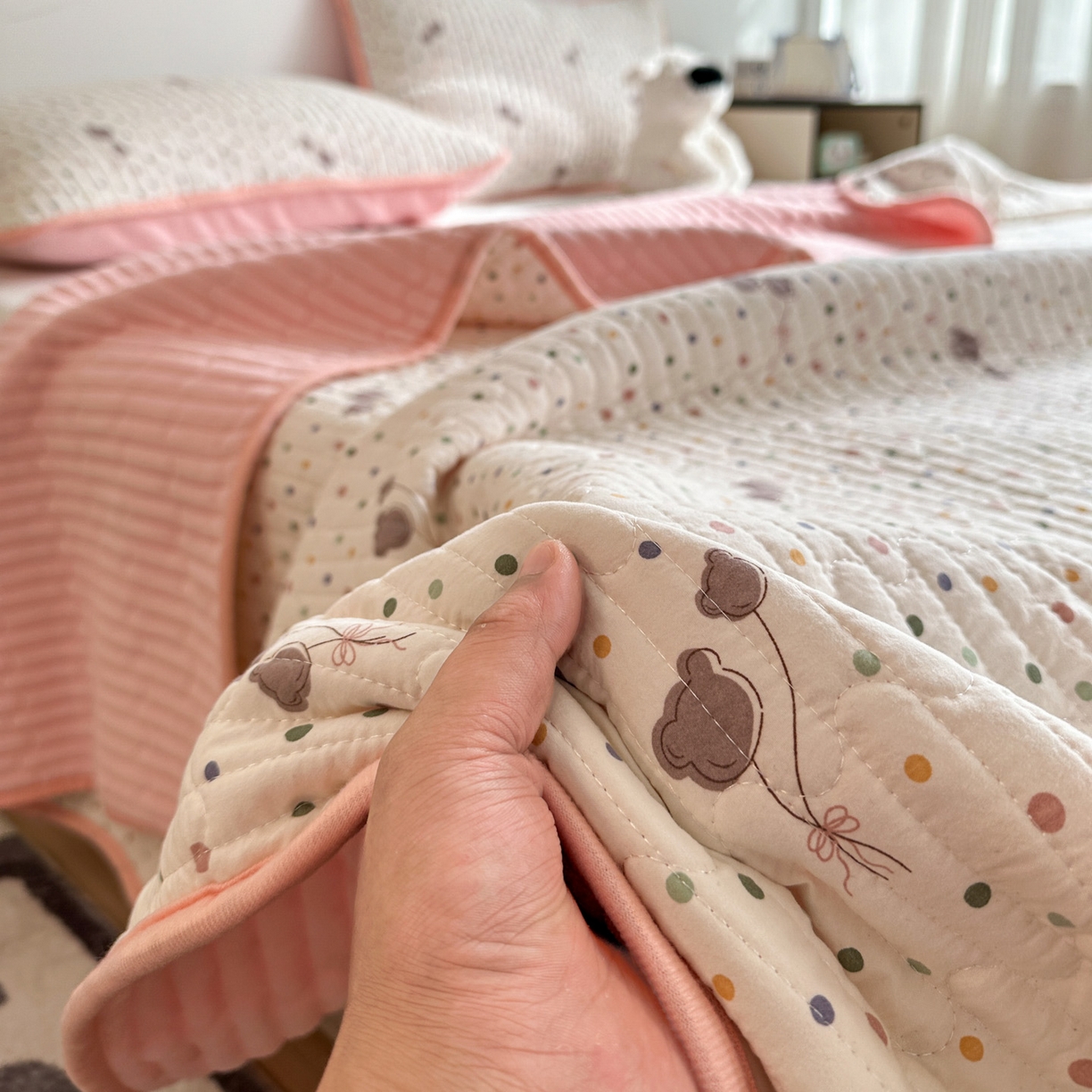 91家纺网 家纺一手货源 找家纺 （总）金梦拉家纺 2025新款A类加厚棉绒牛奶绒床盖系列三件套