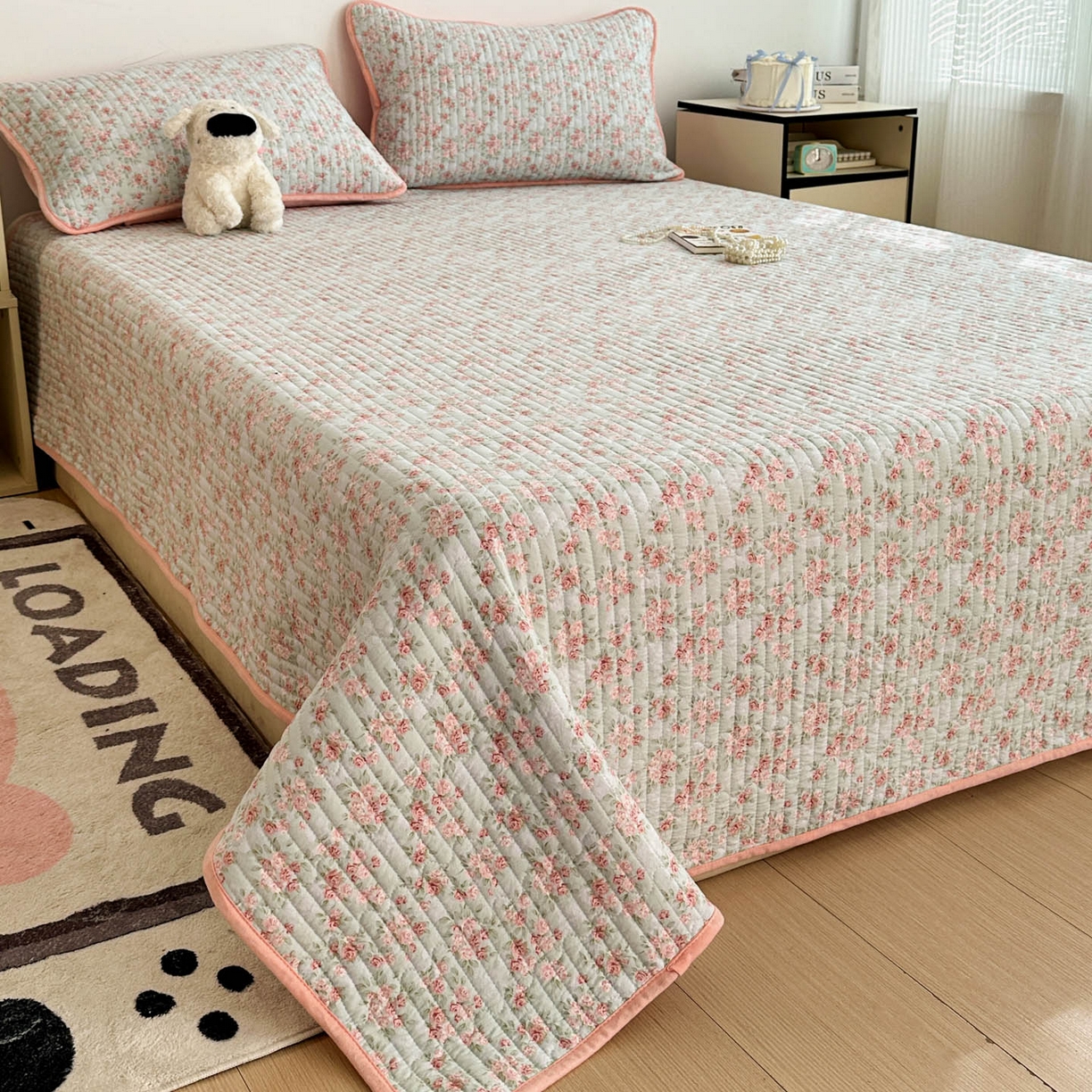 91家纺网 家纺一手货源 找家纺 金梦拉家纺 2025新款A类加厚棉绒牛奶绒床盖系列三件套 繁花