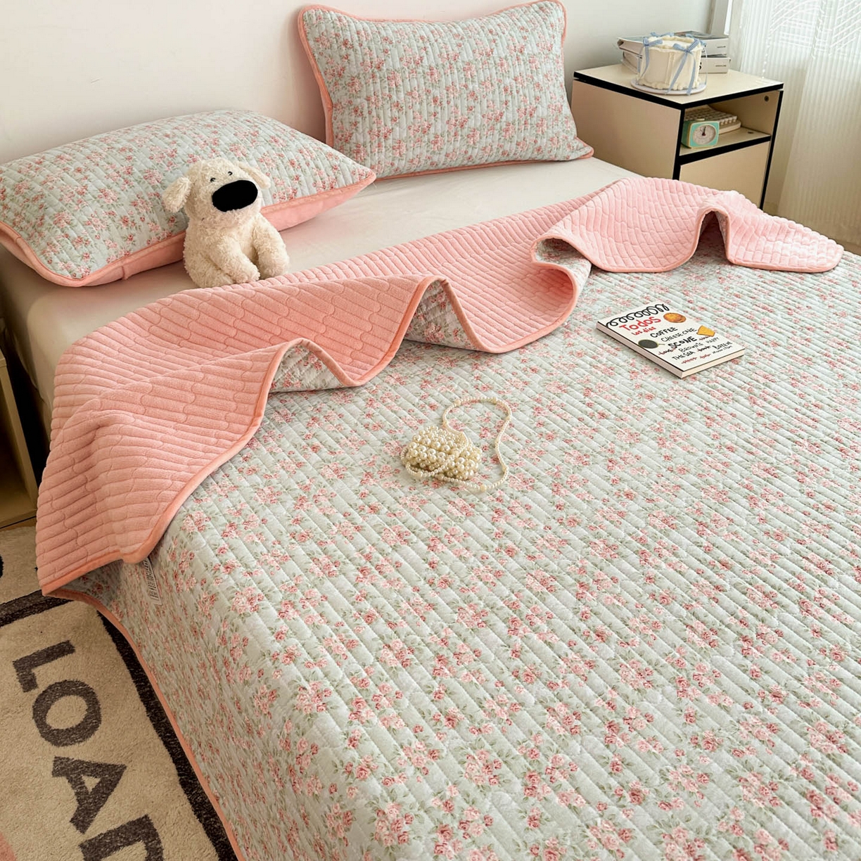 91家纺网 家纺一手货源 找家纺 金梦拉家纺 2025新款A类加厚棉绒牛奶绒床盖系列三件套 繁花