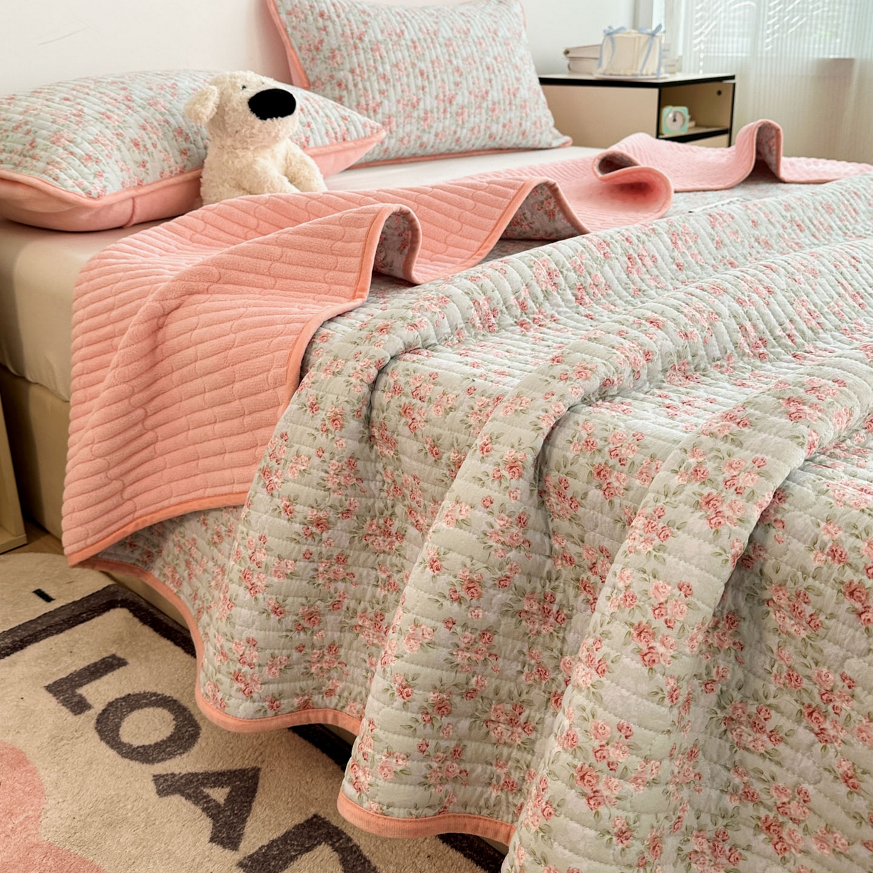 91家纺网 家纺一手货源 找家纺 金梦拉家纺 2025新款A类加厚棉绒牛奶绒床盖系列三件套 繁花