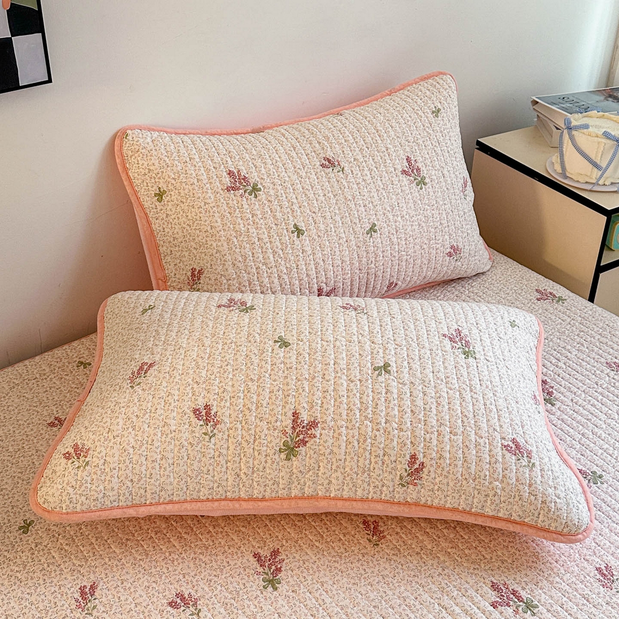 91家纺网 家纺一手货源 找家纺 金梦拉家纺 2025新款A类加厚棉绒牛奶绒床盖系列三件套 花枝香