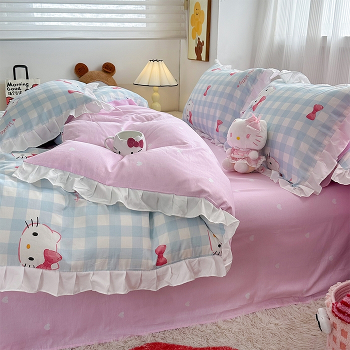 91家纺网 家纺一手货源 找家纺 玉元坊 2025新款全棉纯棉凯蒂猫白花边款式四件套 乖巧KT-白花边款