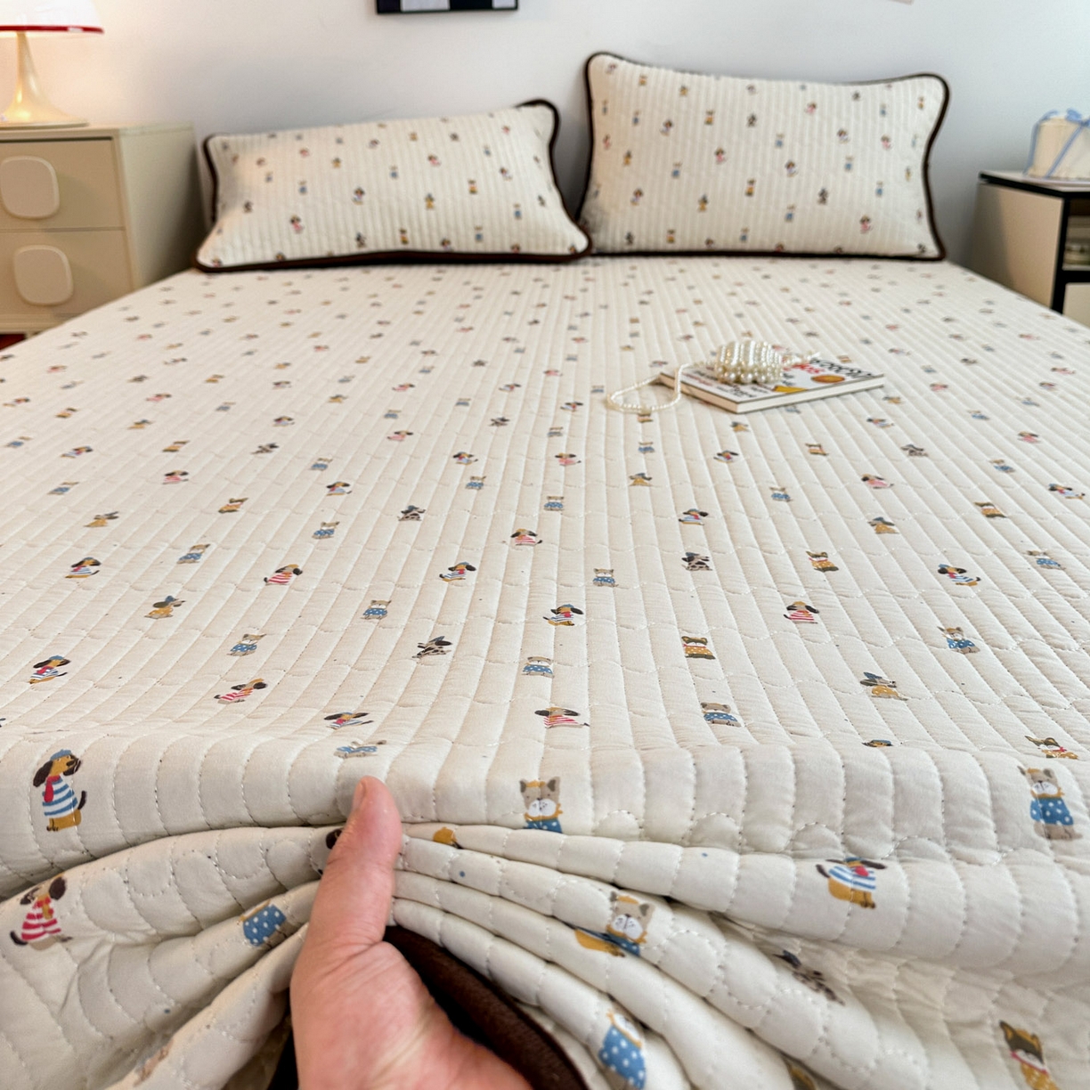 91家纺网 家纺一手货源 找家纺 金梦拉家纺 2025新款A类加厚棉绒牛奶绒床盖系列三件套 萌趣