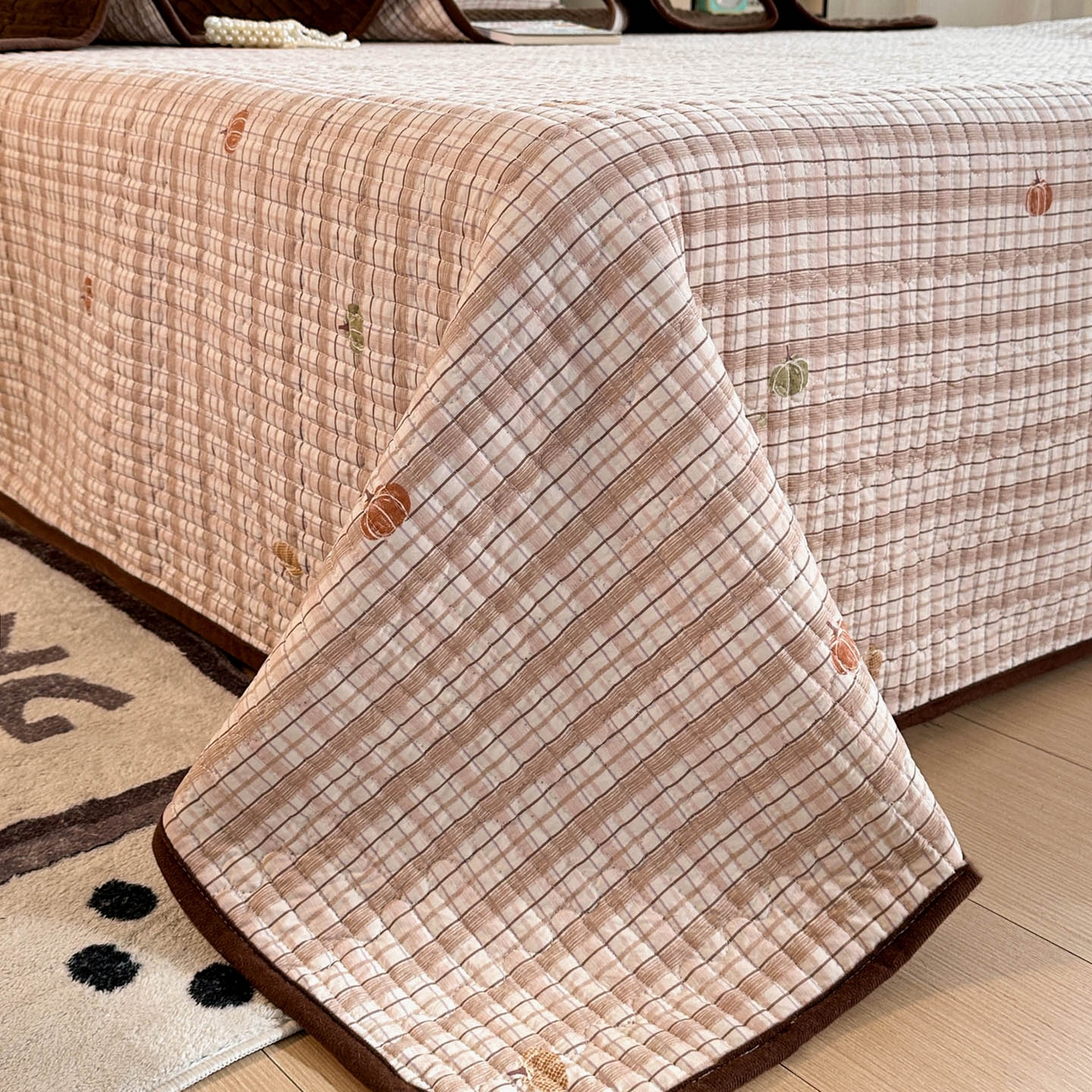 91家纺网 家纺一手货源 找家纺 金梦拉家纺 2025新款A类加厚棉绒牛奶绒床盖系列三件套 小南瓜