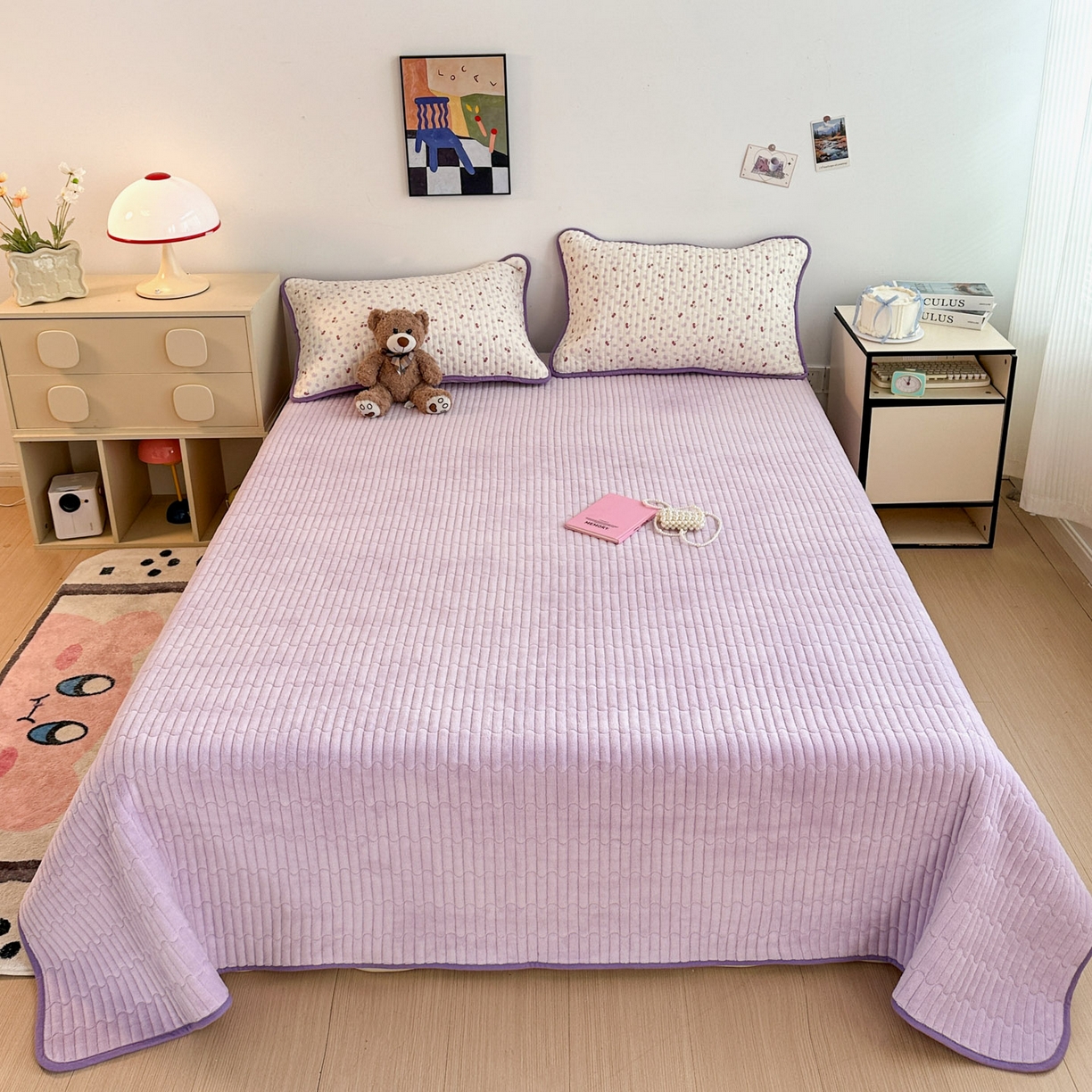 91家纺网 家纺一手货源 找家纺 金梦拉家纺 2025新款A类加厚棉绒牛奶绒床盖系列三件套 紫色樱桃