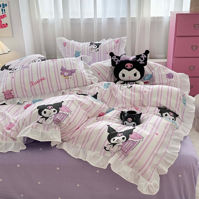 91家纺网 家纺一手货源 找家纺 玉元坊 2025新款全棉纯棉库洛米白花边款式四件套 库洛米条纹【花边款】